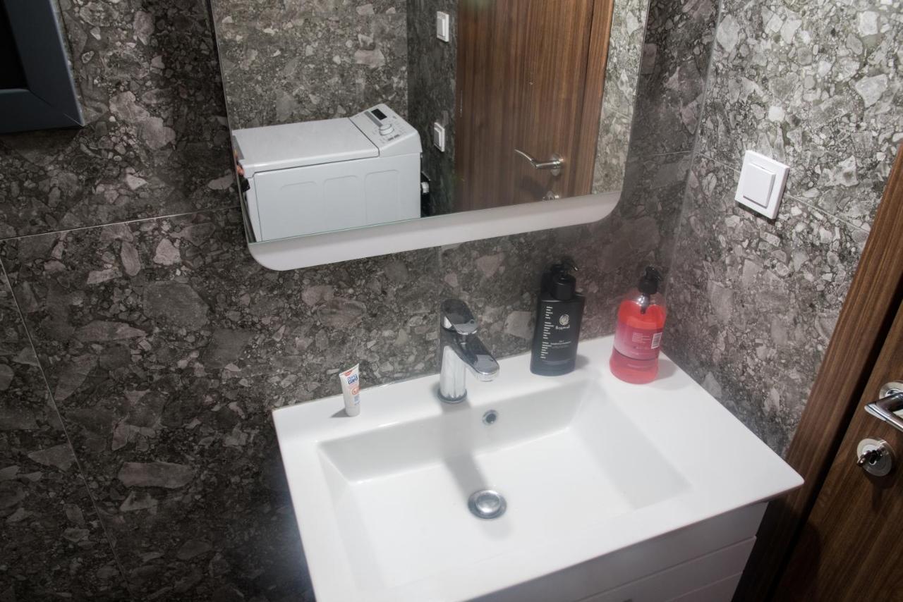 Poly S Home Янина Екстериор снимка