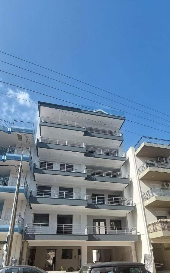 Poly S Home Янина Екстериор снимка